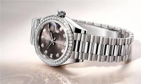 劳力士腕表表蒙有划痕解决方法详解